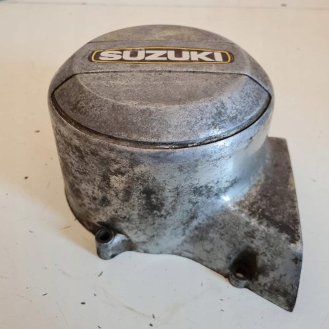 SUZUKI GT 380 POKRYWA OSŁONA KAPA DEKIEL OBUDOWA