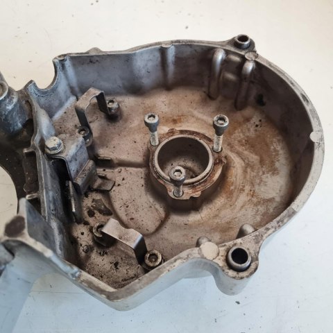 SUZUKI RG 250 POKRYWA OSŁONA KAPA DEKIEL OBUDOWA SUZUKI RG 250 POKRYWA OSŁONA KAPA DEKIEL OBUDOWA