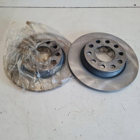 AUDI A4 B6 B7 SEAT EXEO TARCZE HAMULCOWE KPL FEBI BILSTEIN 22052 AUDI A4 B6 B7 SEAT EXEO TARCZE HAMULCOWE KPL FEBI BILSTEIN 22052