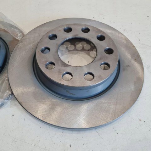 AUDI A4 B6 B7 SEAT EXEO TARCZE HAMULCOWE KPL FEBI BILSTEIN 22052 AUDI A4 B6 B7 SEAT EXEO TARCZE HAMULCOWE KPL FEBI BILSTEIN 22052