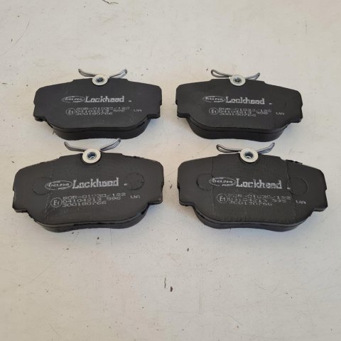 BMW SERIA 3 E30 KLOCKI HAMULCOWE KOMPLET DELPHI LP596 BMW SERIA 3 E30 KLOCKI HAMULCOWE KOMPLET DELPHI LP596