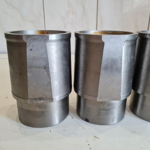 CITROEN XANTIA XSARA PEUGEOT 306 406 1.8 16V TULEJE TŁOKI KPL 0111.Y7 OE CITROEN XANTIA XSARA PEUGEOT 306 406 1.8 16V TULEJE TŁOKI KPL 0111.Y7 OE