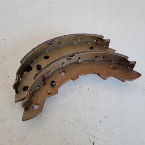 CITROEN VISA PEUGEOT 104 RENAULT 4 5 SZCZĘKI HAMULCOWE KPL JURID 361179J CITROEN VISA PEUGEOT 104 RENAULT 4 5 SZCZĘKI HAMULCOWE KPL JURID 361179J