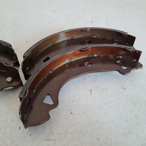 FIAT UNO PANDA SZCZĘKI HAMULCOWE KPL FOMAR FO 0586 FIAT UNO PANDA SZCZĘKI HAMULCOWE KPL FOMAR FO 0586