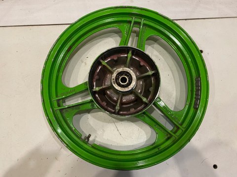 KAWASAKI Z 750 ZX750-E TURBO 84-85 FELGA KOŁO PRZEDNIE PRZÓD PRZEDNIA KAWASAKI Z 750 ZX750-E TURBO 84-85 FELGA KOŁO PRZEDNIE PRZÓD PRZEDNIA