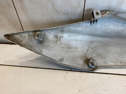 YAMAHA 3GM-21721-50 FZR 1000 1991-1993 OWIEWKA PLASTIK OSŁONA OGON ZADUPEK