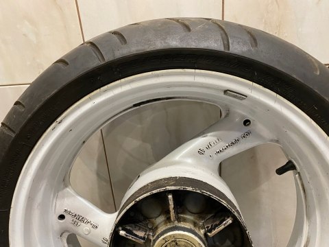 YAMAHA YZF 600R THUNDERCAT FELGA KOŁO TYŁ TYLNA TYLNE YAMAHA YZF 600R THUNDERCAT FELGA KOŁO TYŁ TYLNA TYLNE