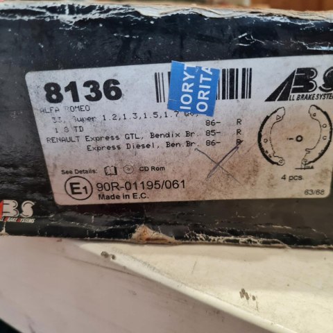 ALFA ROMEO 33 145 146 SZCZĘKI HAMULCOWE KPL A.B.S. 8136 ALFA ROMEO 33 145 146 SZCZĘKI HAMULCOWE KPL A.B.S. 8136