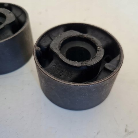 BMW SERIA 3 E36 SILENTBLOCK TULEJA WAHACZA 2SZT KPL FEBI BILSTEIN 07224 BMW SERIA 3 E36 SILENTBLOCK TULEJA WAHACZA 2SZT KPL FEBI BILSTEIN 07224