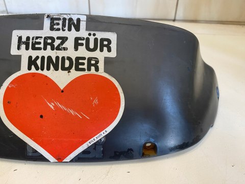 DERBI VAMOS 50 SZYBA OSŁONA OWIEWKA PLASTIK PRZEDNI PRZEDNIA