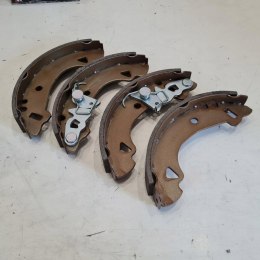 FIAT PANDA UNO LANCIA Y10 SZCZĘKI HAMULCOWE KPL A.B.S. 8948