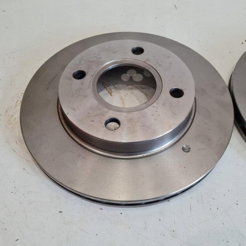 FORD ESCORT V VI VII FIESTA IV KA TARCZE HAMULCOWE KPL BREMBO 09.6727.14 FORD ESCORT V VI VII FIESTA IV KA TARCZE HAMULCOWE KPL BREMBO 09.6727.14