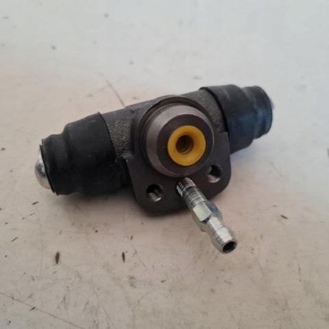 AUDI 80 90 100 VW GOLF I II III CYLINDEREK HAMULCOWY CIFAM 101-060 AUDI 80 90 100 VW GOLF I II III CYLINDEREK HAMULCOWY CIFAM 101-060