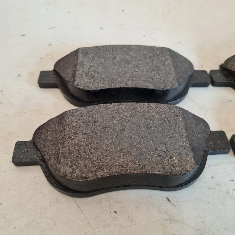 FIAT DOBLO IDEA PEUGEOT 207 307 PARTNER KLOCKI HAMULCOWE CIFAM 822-322-1 FIAT DOBLO IDEA PEUGEOT 207 307 PARTNER KLOCKI HAMULCOWE CIFAM 822-322-1
