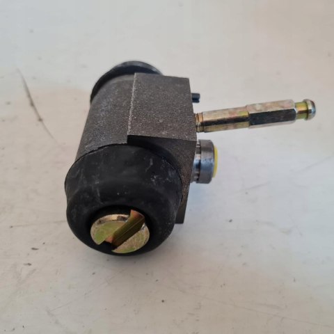 FORD TRANSIT 77-92 CYLINDEREK HAMULCOWY CIFAM 101-225 FORD TRANSIT 77-92 CYLINDEREK HAMULCOWY CIFAM 101-225