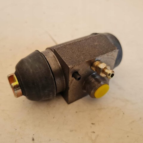 FORD TRANSIT 85-92 CYLINDEREK HAMULCOWY CIFAM 101-334 FORD TRANSIT 85-92 CYLINDEREK HAMULCOWY CIFAM 101-334