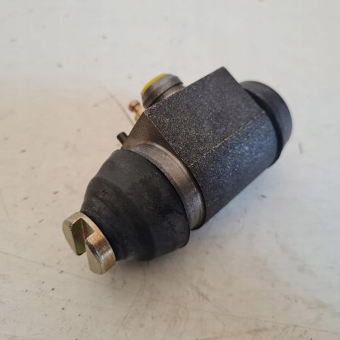 FORD TRANSIT 85-92 CYLINDEREK HAMULCOWY CIFAM 101-336 FORD TRANSIT 85-92 CYLINDEREK HAMULCOWY CIFAM 101-336
