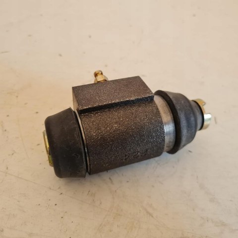 FORD TRANSIT 85-92 CYLINDEREK HAMULCOWY CIFAM 101-336 FORD TRANSIT 85-92 CYLINDEREK HAMULCOWY CIFAM 101-336