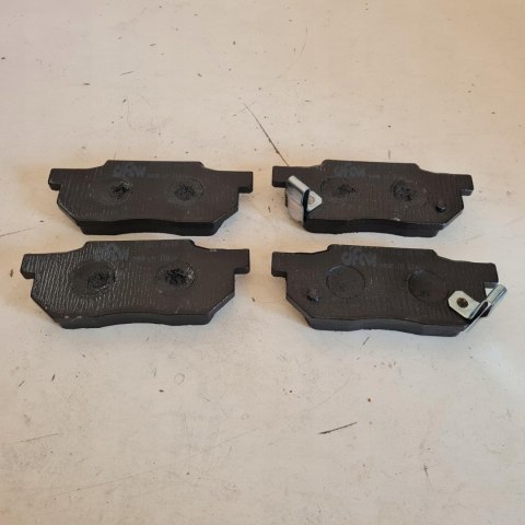 HONDA CIVIC I III V CRX I KLOCKI HAMULCOWE CIFAM 822-247-1 HONDA CIVIC I III V CRX I KLOCKI HAMULCOWE CIFAM 822-247-1