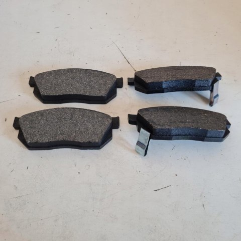 HONDA CIVIC I III V CRX I KLOCKI HAMULCOWE CIFAM 822-247-1 HONDA CIVIC I III V CRX I KLOCKI HAMULCOWE CIFAM 822-247-1
