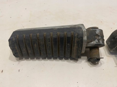 KAWASAKI GPZ 1100 UNI-TRAK U.T. UNITRAK TOP GUN PODNÓŻKI PODNÓŻEK PRAWY LEW