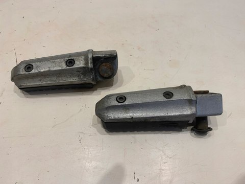 KAWASAKI GPZ 1100 UNI-TRAK U.T. UNITRAK TOP GUN PODNÓŻKI PODNÓŻEK PRAWY LEW