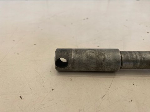 KAWASAKI GPZ 500 750 OŚ OŚKA KOŁA PRZÓD PRZEDNIEGO SZPILKA KAWASAKI GPZ 500 750 OŚ OŚKA KOŁA PRZÓD PRZEDNIEGO SZPILKA