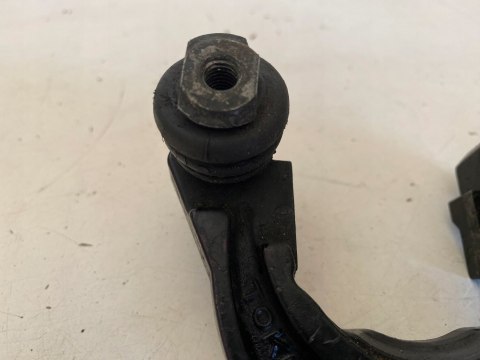 KAWASAKI KZ 750 JARZMO UCHWYT MOCOWANIE ZACISKU HAMULCOWEGO KAWASAKI KZ 750 JARZMO UCHWYT MOCOWANIE ZACISKU HAMULCOWEGO