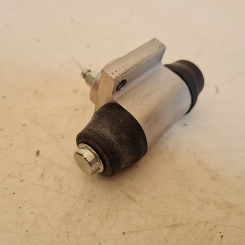 OPEL ASTRA F G VECTRA A B CORSA B C CYLINDEREK HAMULCOWY CIFAM 101-677