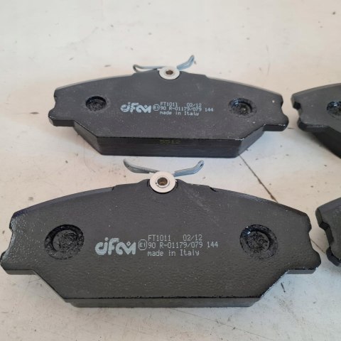 RENAULT LAGUNA I MEGANE SCENIC I KLOCKI HAMULCOWE CIFAM 822-142-2 RENAULT LAGUNA I MEGANE SCENIC I KLOCKI HAMULCOWE CIFAM 822-142-2