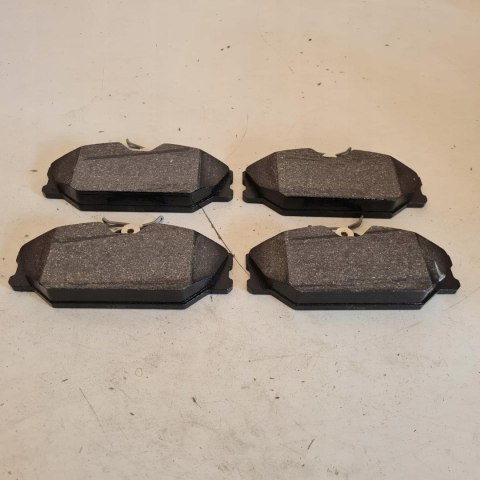 RENAULT LAGUNA I MEGANE SCENIC I KLOCKI HAMULCOWE CIFAM 822-142-2 RENAULT LAGUNA I MEGANE SCENIC I KLOCKI HAMULCOWE CIFAM 822-142-2