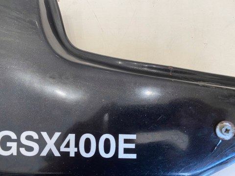 SUZUKI GSX 400 E 80-87 BOK BOCZEK OWIEWKA PLASTIK WYPEŁNIENIE SUZUKI GSX 400 E 80-87 BOK BOCZEK OWIEWKA PLASTIK WYPEŁNIENIE