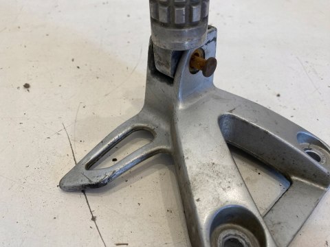 SUZUKI GSXF GSX-F 750 GSX 750F SET PODNÓŻEK KIEROWCY PASAŻERA