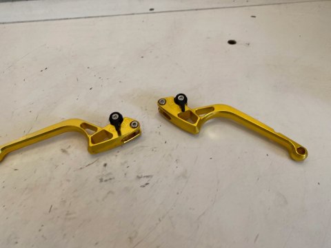 SUZUKI RF 900 R 94-99 900R KLAMKI ZŁOTE KPL X2 DŹWIGNIA SPRZĘGŁA HAMULCA SUZUKI RF 900 R 94-99 900R KLAMKI ZŁOTE KPL X2 DŹWIGNIA SPRZĘGŁA HAMULCA