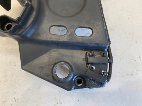 SUZUKI RF 900 R 94-99 900R OSŁONA ZĘBATKI DEKIEL POKRYWA KAPA SUZUKI RF 900 R 94-99 900R OSŁONA ZĘBATKI DEKIEL POKRYWA KAPA