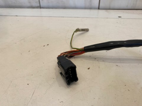 SUZUKI RF 900 R 94-99 900R PRZEŁĄCZNIK ŚWIATEŁ WŁĄCZNIK STARTER SUZUKI RF 900 R 94-99 900R PRZEŁĄCZNIK ŚWIATEŁ WŁĄCZNIK STARTER