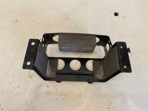 SUZUKI RF 900 R 94-99 900R UCHWYT PODEST PODSTAWA MOCOWANIE AKUMULATORA SUZUKI RF 900 R 94-99 900R UCHWYT PODEST PODSTAWA MOCOWANIE AKUMULATORA