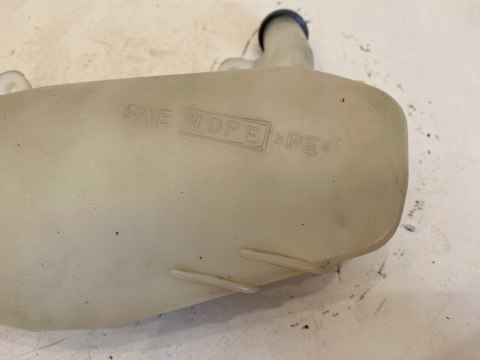 SUZUKI RF 900 R 94-99 900R ZBIORNICZEK WYRÓWNAWCZY PŁYNU CHŁODZĄCEGO WODY SUZUKI RF 900 R 94-99 900R ZBIORNICZEK WYRÓWNAWCZY PŁYNU CHŁODZĄCEGO WODY