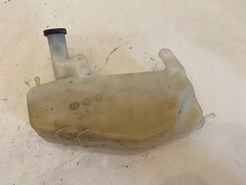SUZUKI RF 900 R 94-99 900R ZBIORNICZEK WYRÓWNAWCZY PŁYNU CHŁODZĄCEGO WODY SUZUKI RF 900 R 94-99 900R ZBIORNICZEK WYRÓWNAWCZY PŁYNU CHŁODZĄCEGO WODY