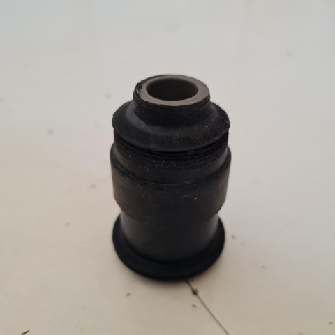 FIAT CINQUECENTO SEICENTO TULEJA SILENTBLOCK WAHACZA TRW JBU159