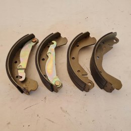 OPEL MANTA B VECTRA A KADETT E SZCZĘKI HAMULCOWE FERODO FSB 198