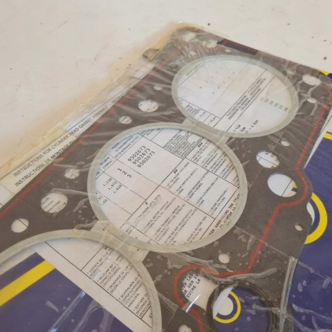 AUDI 80 VOLKSWAGEN GOLF II JETTA II USZCZELKA GŁOWICY GLASER 02674 80F