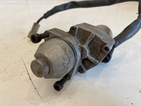 RIEJU RS2 MATRIX 50 125 ROZRUSZNIK STARTER ELEKTRYCZNY BENDIX