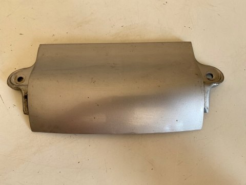 SUZUKI GSXF GSX-F 750 ŁĄCZNIK ZADUPKA PLASTIK OWIEWKA WYPEŁNIENIE