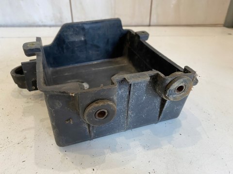 YAMAHA XJ 600 51J 3KM 84-90 PODSTAWA UCHWYT MOCOWANIE KIESZEŃ AKUMULATORA