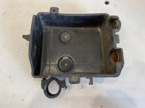 YAMAHA XJ 600 51J 3KM 84-90 PODSTAWA UCHWYT MOCOWANIE KIESZEŃ AKUMULATORA