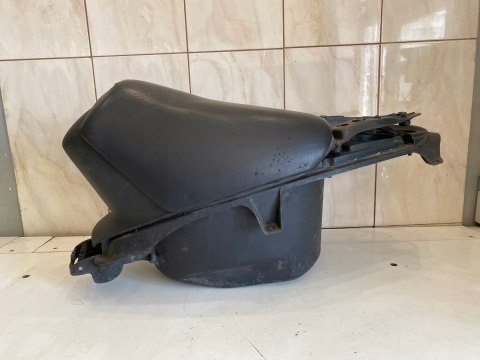 APRILIA SR 50 LC SIEDZENIE FOTEL KANAPA BAGAŻNIK KUFER APRILIA SR 50 LC SIEDZENIE FOTEL KANAPA BAGAŻNIK KUFER