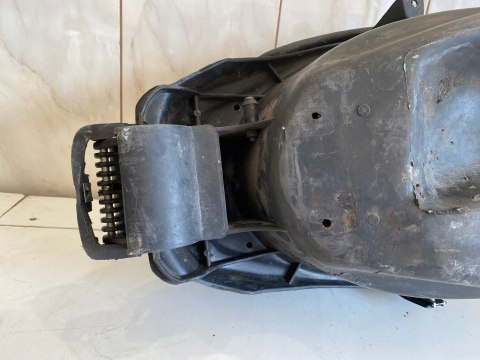 APRILIA SR 50 LC SIEDZENIE FOTEL KANAPA BAGAŻNIK KUFER APRILIA SR 50 LC SIEDZENIE FOTEL KANAPA BAGAŻNIK KUFER