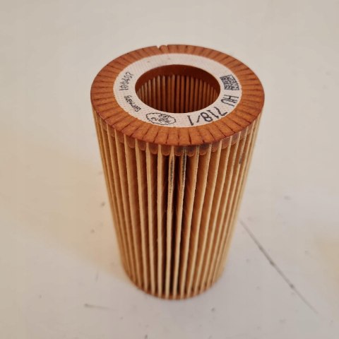 CHRYSLER PT CRUISER 2.2 CRD FILTR OLEJU MANN FILTER HU 718/1Y CHRYSLER PT CRUISER 2.2 CRD FILTR OLEJU MANN FILTER HU 718/1Y