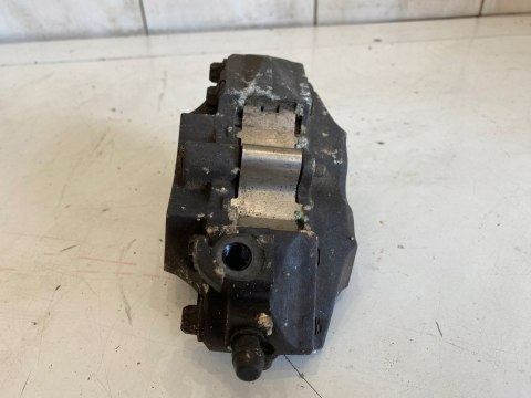 HONDA CBR 900RR SC33 96-99 ZACISK HAMULCOWY PRZÓD PRZEDNI